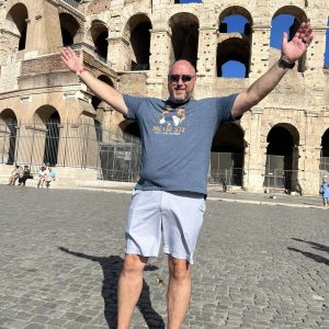 Bigram in front of colosseum Rome